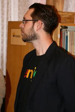 Odhalenie sochy v čitárni Z F. Kazinczyho Odhalenie sochy v čitárni Z F. Kazinczyho