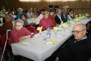 Priateľské posedenie z príležitosi mesiaca úcty k Priateľské posedenie z príležitosi mesiaca úcty k