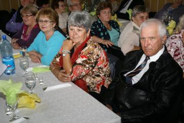 Priateľské posedenie z príležitosi mesiaca úcty k Priateľské posedenie z príležitosi mesiaca úcty k
