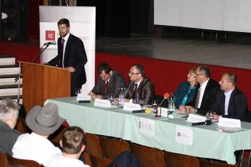 Konferencia: Dlhodobá nezamestnanosť v rukách VÚC Konferencia: Dlhodobá nezamestnanosť v rukách VÚC