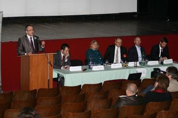 Konferencia: Dlhodobá nezamestnanosť v rukách VÚC Konferencia: Dlhodobá nezamestnanosť v rukách VÚC