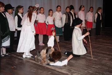 Predvianočný program Z F. Kazinczyho v Tornali Predvianočný program Z F. Kazinczyho v Tornali