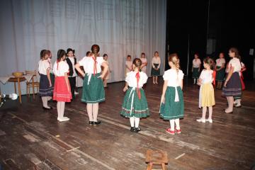 Predvianočný program Z F. Kazinczyho v Tornali Predvianočný program Z F. Kazinczyho v Tornali