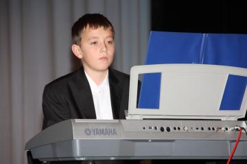 Predvianočný program Z F. Kazinczyho v Tornali Predvianočný program Z F. Kazinczyho v Tornali
