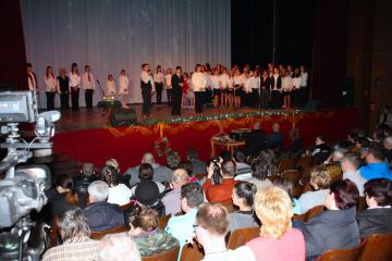 Predvianočný program Z F. Kazinczyho v Tornali Predvianočný program Z F. Kazinczyho v Tornali
