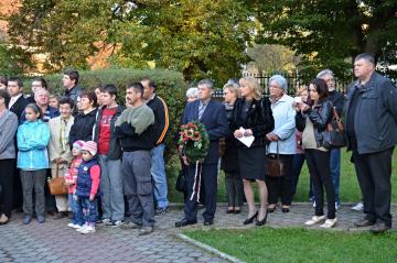 Kladenie vencov z príležitosti Dňa aradských mučen Kladenie vencov z príležitosti Dňa aradských mučen