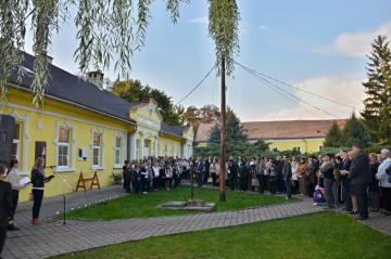 Kladenie vencov z príležitosti Dňa aradských mučen Kladenie vencov z príležitosti Dňa aradských mučen