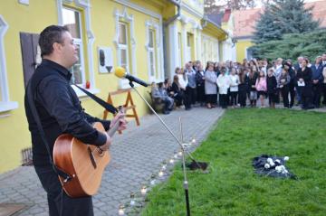 Kladenie vencov z príležitosti Dňa aradských mučen Kladenie vencov z príležitosti Dňa aradských mučen