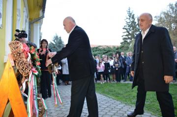 Kladenie vencov z príležitosti Dňa aradských mučen Kladenie vencov z príležitosti Dňa aradských mučen