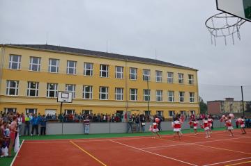 Slávnostné otvorenie multifunkčného ihriska Slávnostné otvorenie multifunkčného ihriska