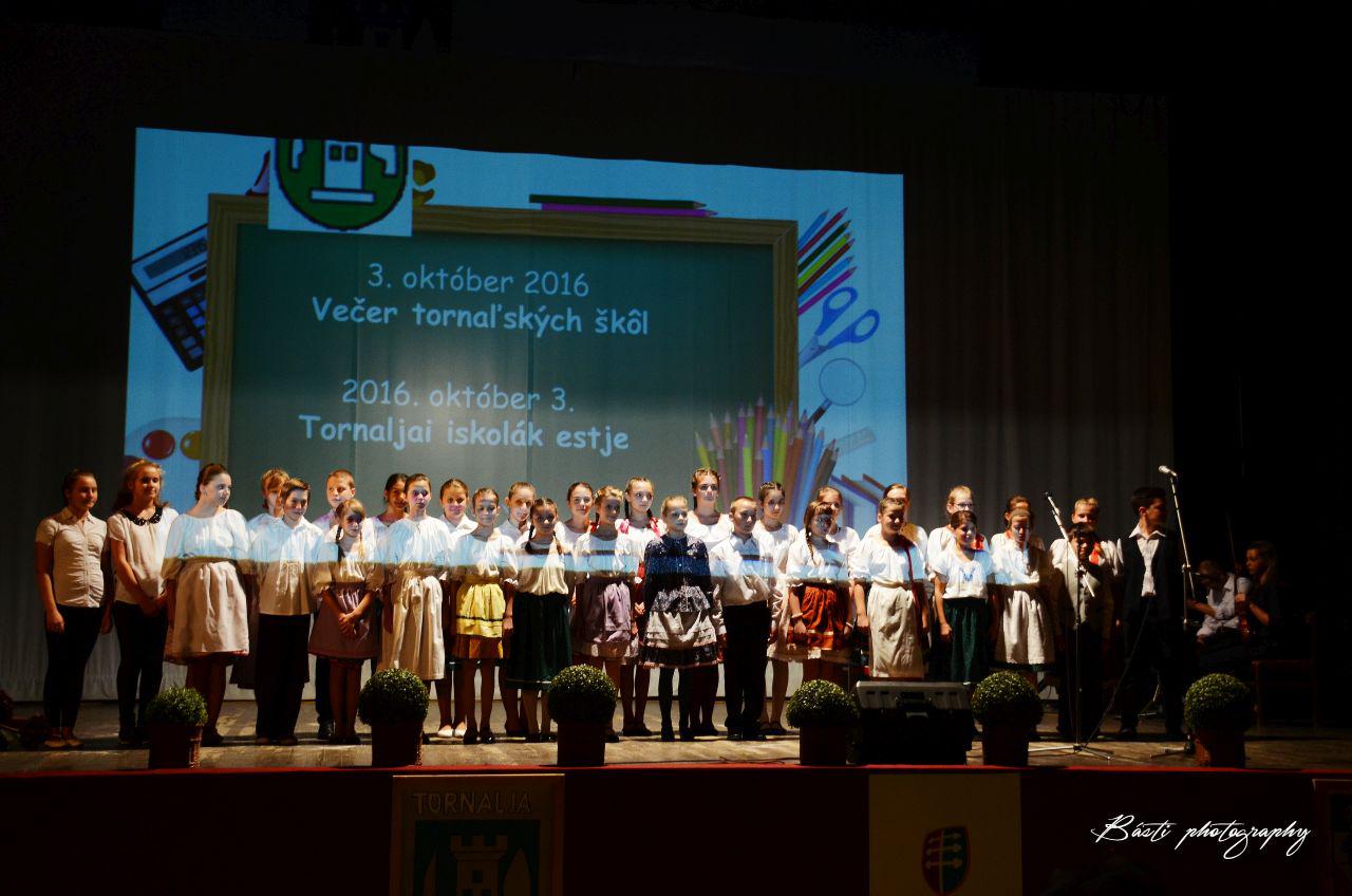 Fotogaléria Večer tornažských kôl, otvorenie Dní mesta 2016 (42) Večer tornažských kôl, otvorenie Dní mesta 2016