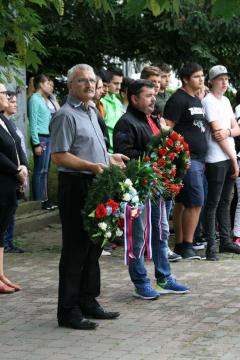 Kladenie vencov pri príležitosti 73. výročia víťaz Kladenie vencov pri príležitosti 73. výročia víťaz